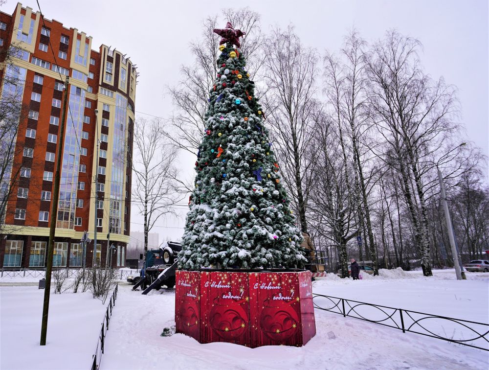 Уличная елка каркасная "Русская" (пвх) от 4 до 30 м