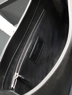 Saint Laurent Le 5 à 7 Hobo Bag