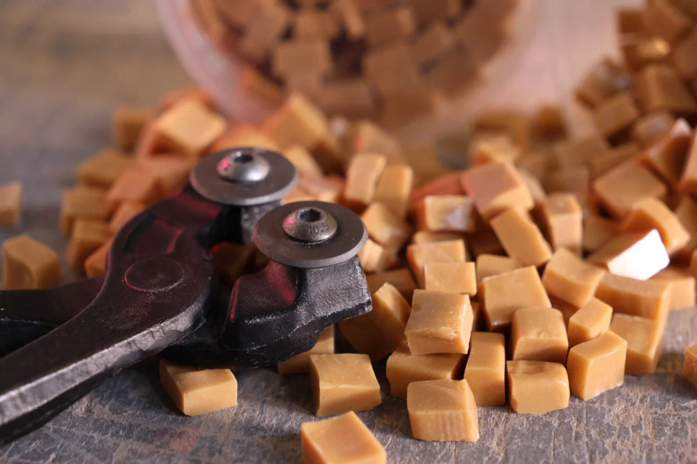 Нота T35 Колотая смальта 10х10 мм, 150 гр