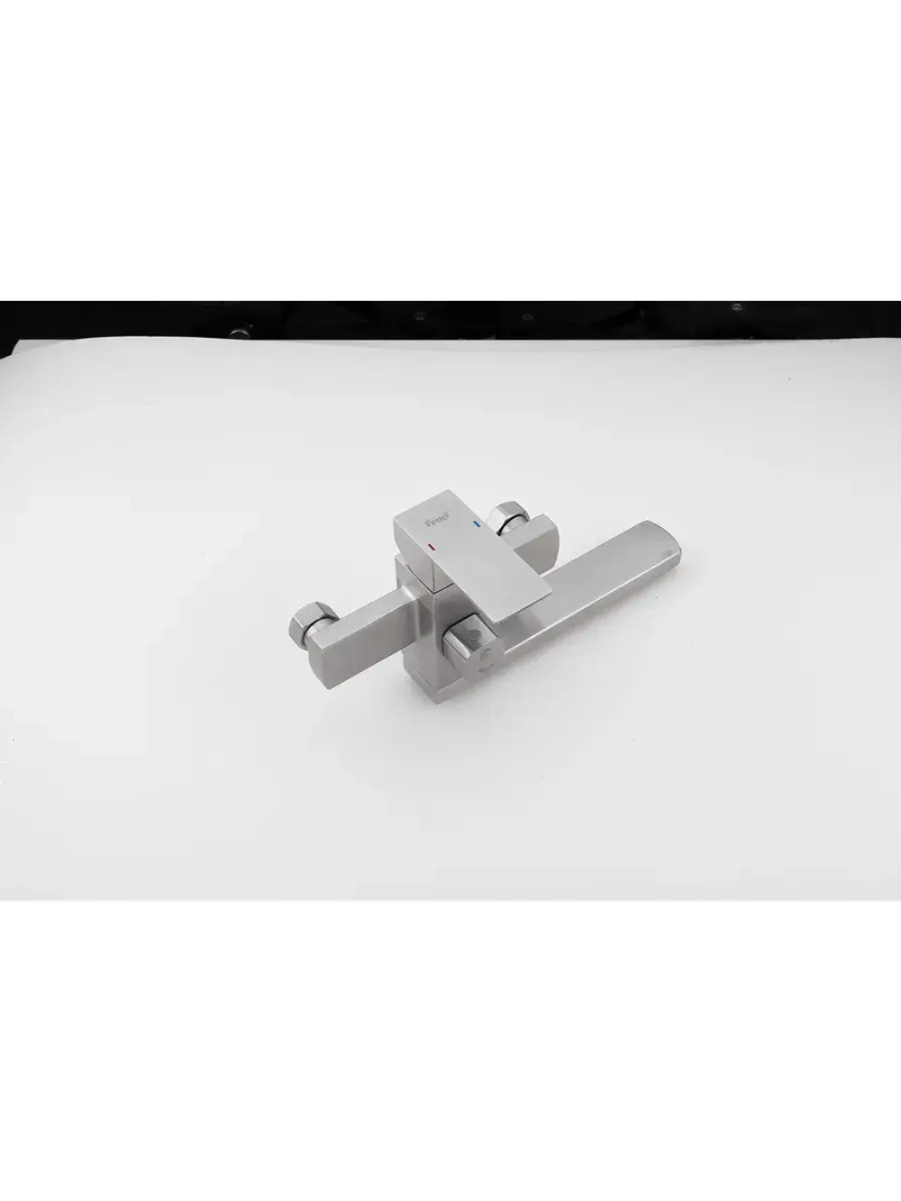 Смеситель для ванны Frap F32802