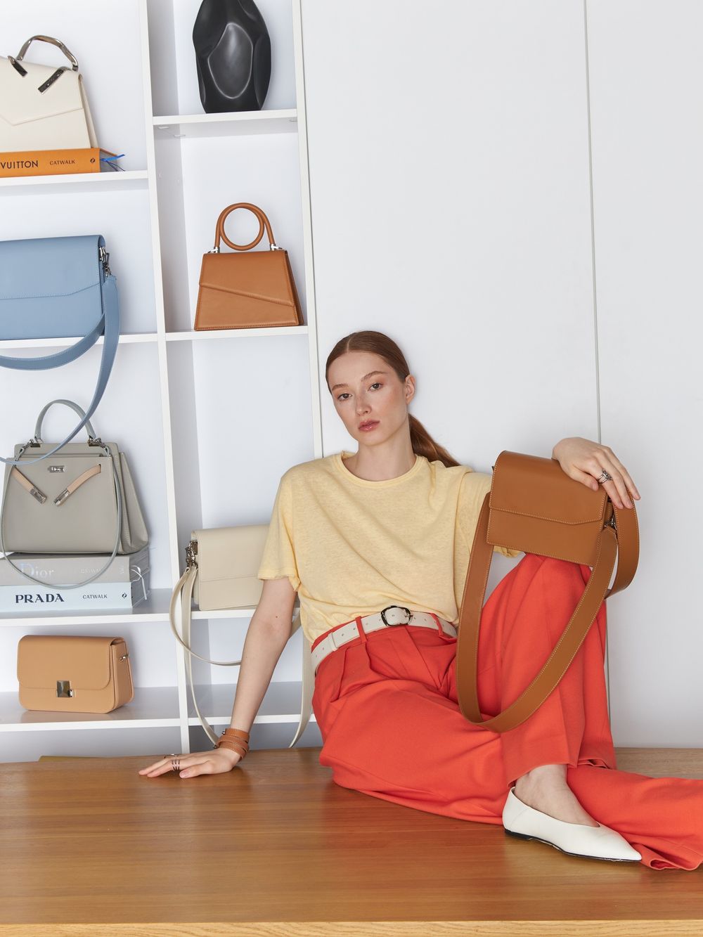 БАЗОВЫЙ РЕМЕНЬ С МЯТОЙ ПРЯЖКОЙ MILK