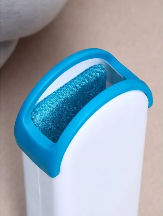 Щётка для удаления шерсти и волос с одежды и мебели с ручкой 33×7,5×5 см, цвет синий