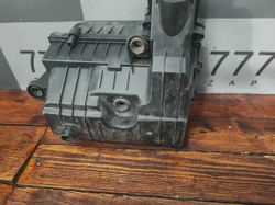 Корпус воздушного фильтра Volkswagen Tiguan 2 16-нв Б/У Оригинал 5QF129607D