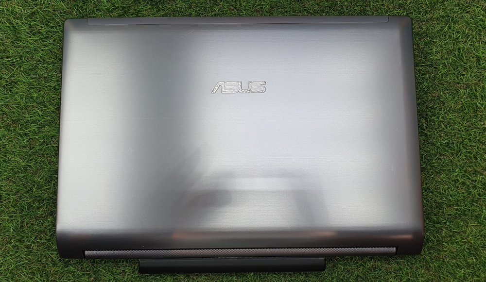 Ноутбук ASUS i7/8 Gb/GT 550M 2 Gb