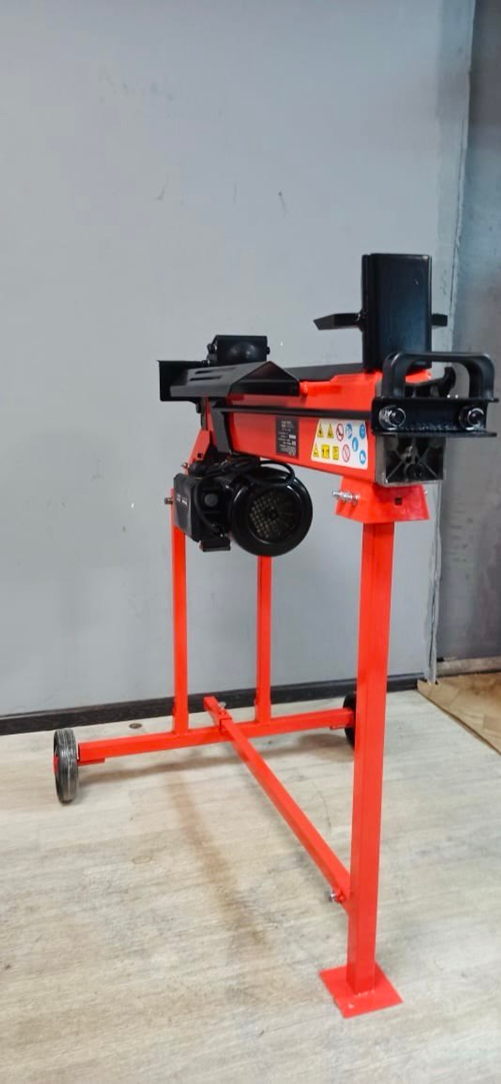 Дровокол электрический Brait BLS525S гидравлический с электроприводом