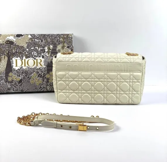 Сумка Dior Caro, модель большого формата кремовый