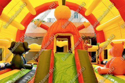 Надувной батут "Зверята с крышей 3" со скалодромом, 11*7*6 м