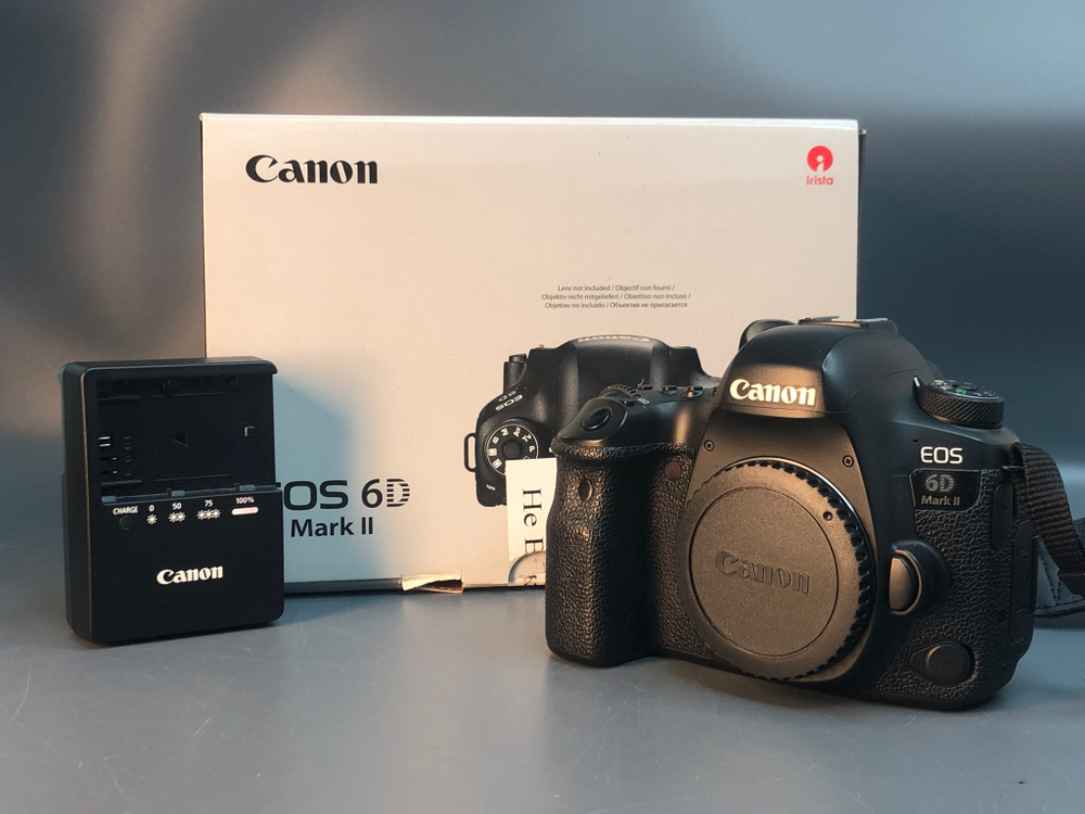 Canon EOS 6D Mark II Body 2700 кадров пробега