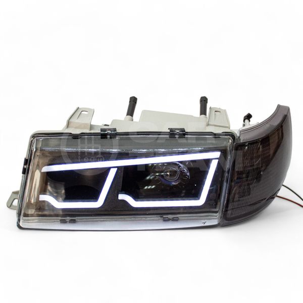 Фары ВАЗ 2110, 2111, 2112 передние в стиле BMW с Bi LED модулями 1,8 дюйма, белые галочки (тонированные поворотники)