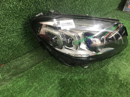 Фара правая Mercedes C w205 18-23 LED В сборе