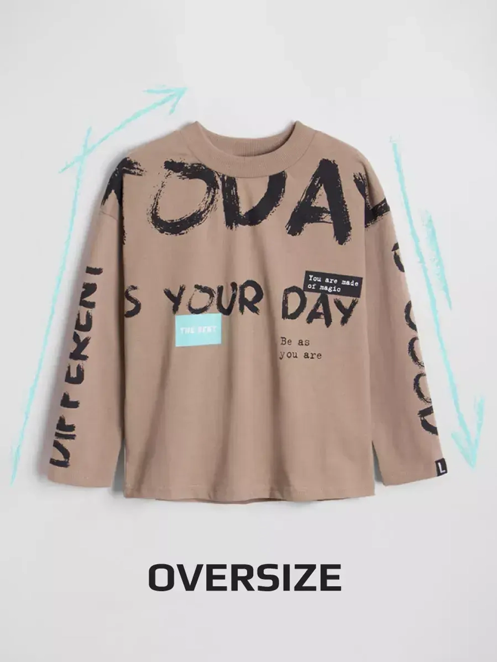 Бежевый лонгслив для мальчика, оверсайз