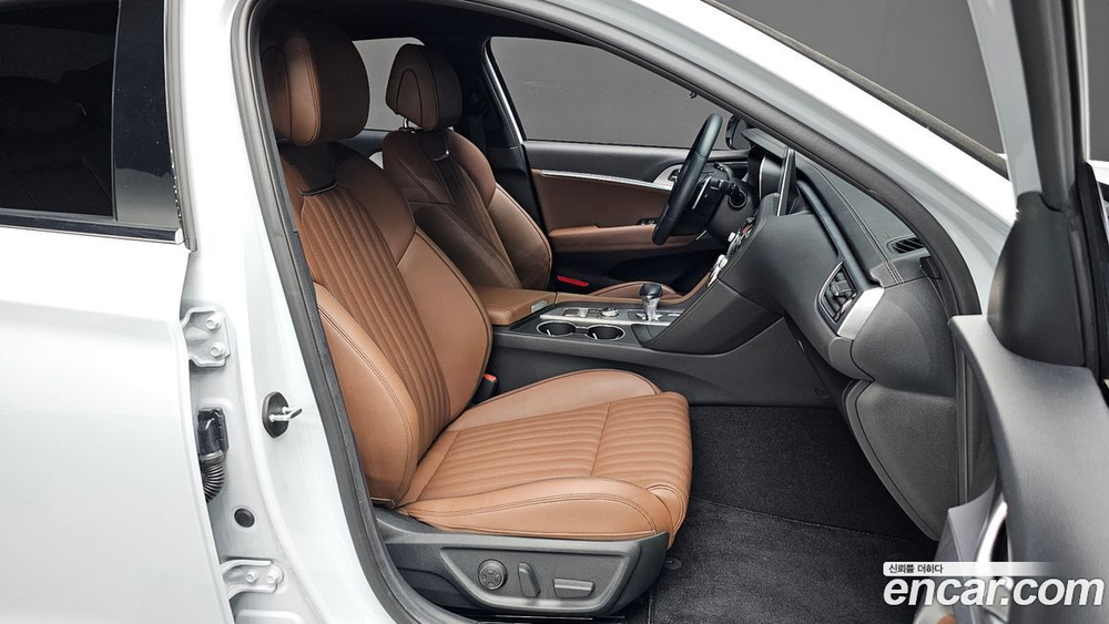Genesis G70 2.0T (09.2019)