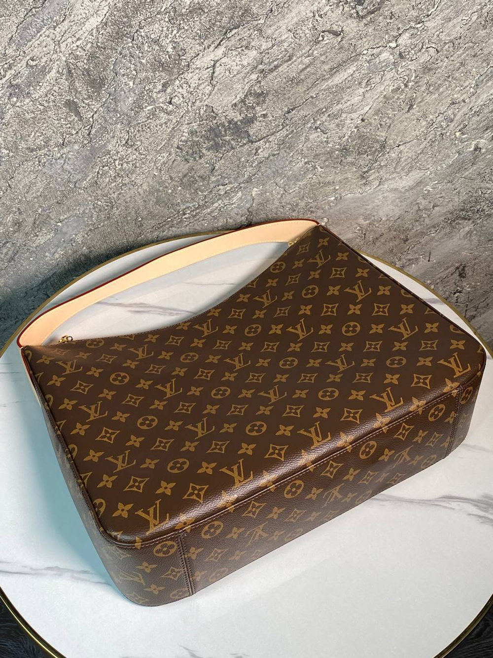 Сумка Louis Vuitton