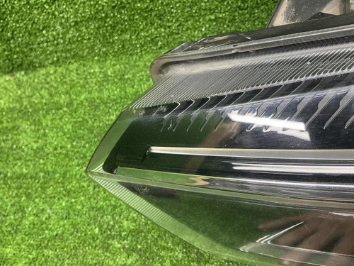 Фара левая Lada Vesta (2022-н.в.) LED