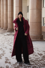 Пуховик для победы над морозом в бордовом оттенке