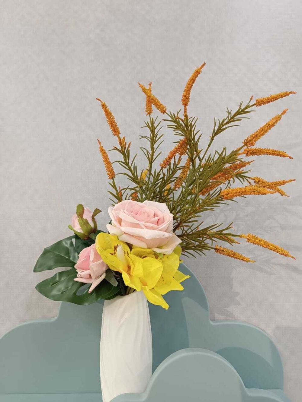 Цветы искуственные декоративные малые букеты