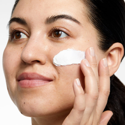 Clinique Superdefense SPF 25 Fatigue + 1st Signs Of Age Multi-Correcting Cream - крем против первых признаков старения для сухой и комбинированной кожи /  SPF 25 30  ml  / GTIN 20714904418