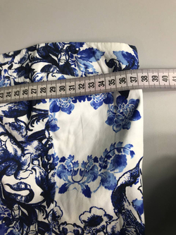 Платье Oodji очень красивой расцветки, маркировка 170-40, визуально на 40 размер