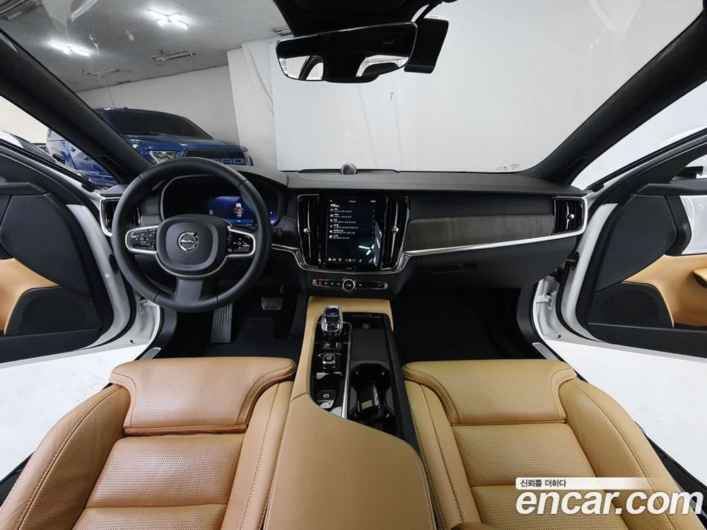 Volvo V90 Cross Country B6 Ultimate AWD (11.2022)