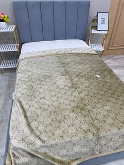 Плед БРЕНД 1,5сп ЛИКВИ