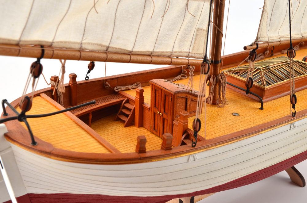 Imperial Yacht "Uvalen" 1:48