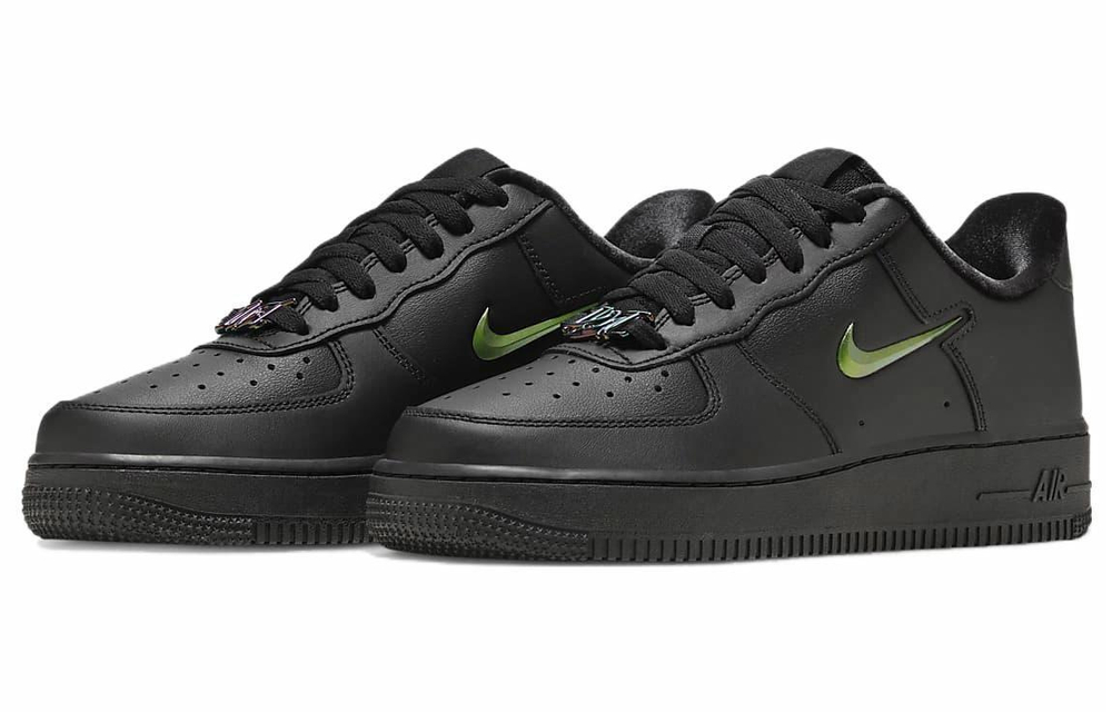 Кроссовки Nike Air Force 1 Low (Женская размерная сетка)