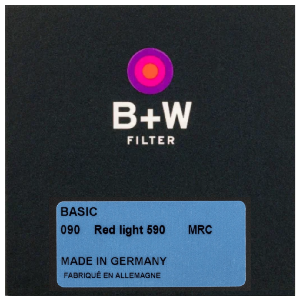 B+W BASIC 090 Red light MRC 590 82mm. Светофильтр для черно-белой съемки