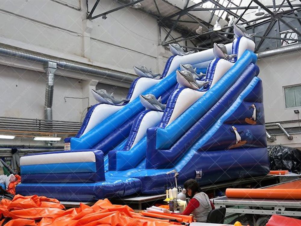 Батут-горка "Дельфины 2" с барьером