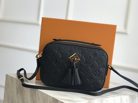 Louis Vuitton Saintonge