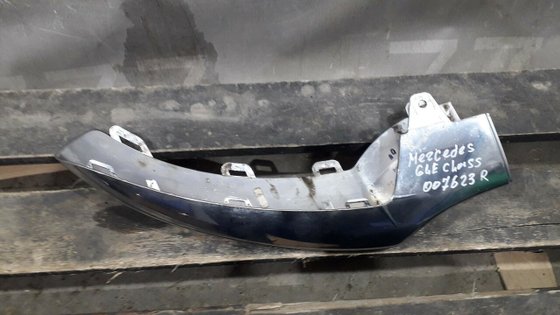 Накладка переднего бампера Mercedes GLE (C292) 15-19 Б/У Оригинал A2928850400