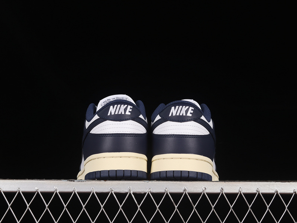 Nike Dunk Low Vintage Navy