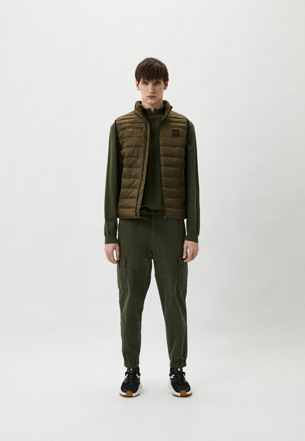 Жилет утепленный мужской BOSS Odeno1 10254426 01