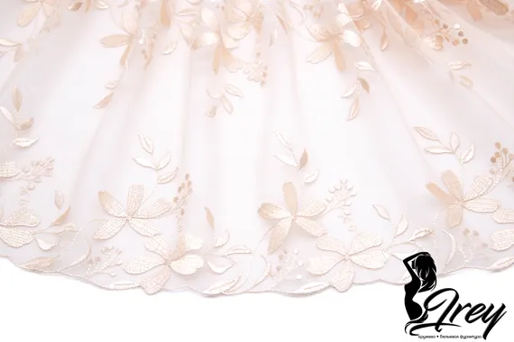 05-74 Вышивка на неэл. сетке 22 см, телесный 126