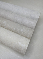 Тироль-фон 12 (белая с перламутром)