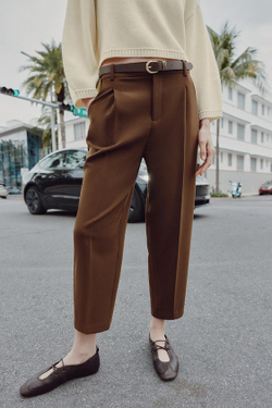 ZARA БРЮКИ С ЗАЩИПАМИ И РЕМНЕМ, КОРИЧНЕВЫЙ