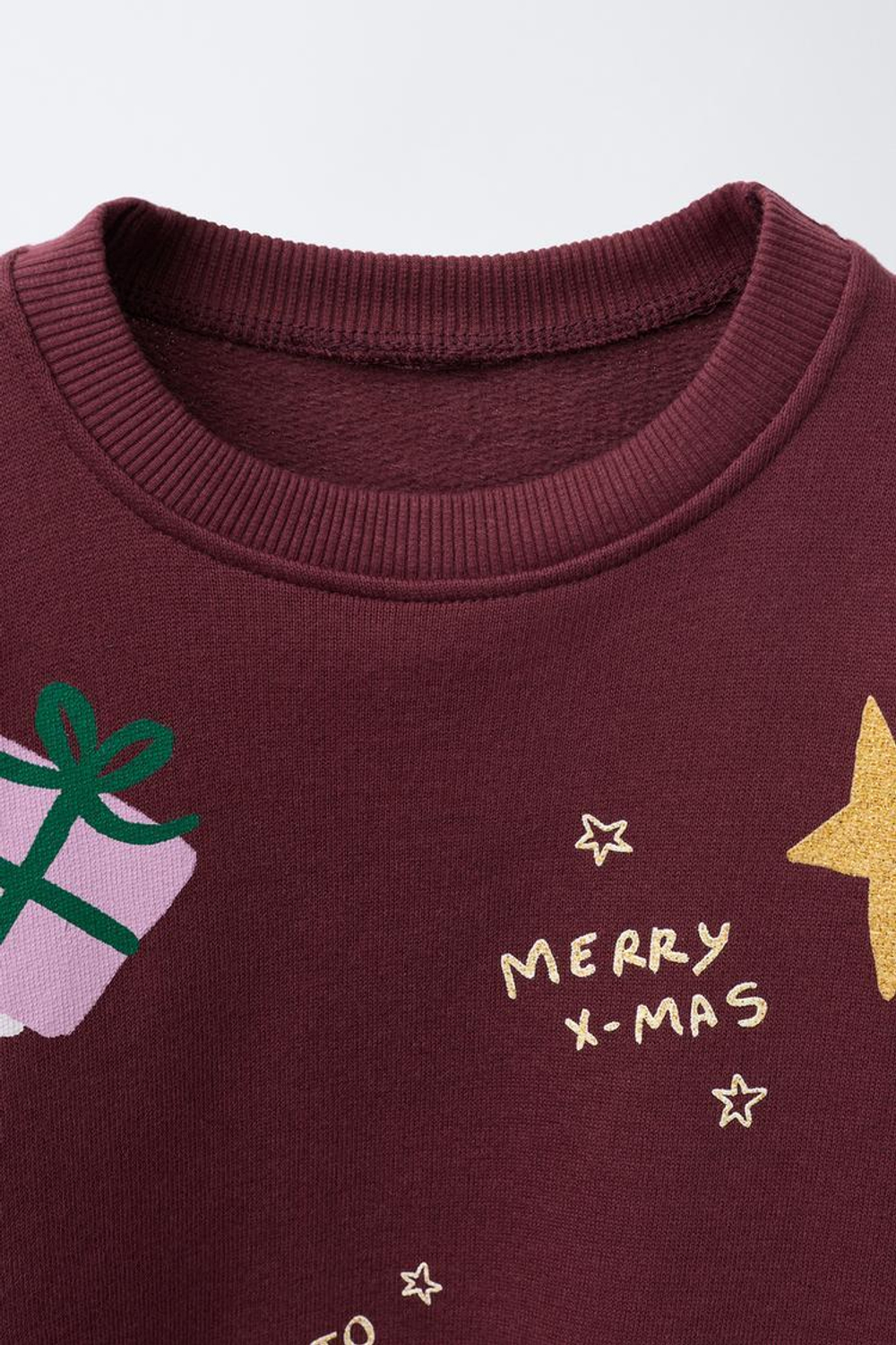 ZARA ТОЛСТОВКА С ПРИНТОМ «ЭЛЬФЫ», ГРАНАТОВЫЙ