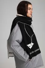 Шарф Called a Garment Kite Черно-Сливочный