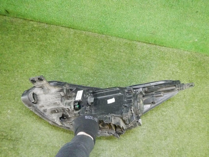 Фара правая Kia Sportage 4 QL (2016-2018) галоген