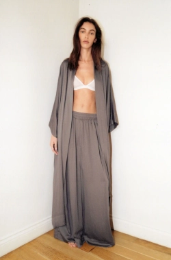 Кимоно женское серое