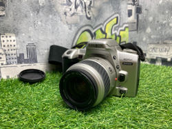 Minolta Dynax 404Si + 35-80mm 35-80mm 3.5-5.6