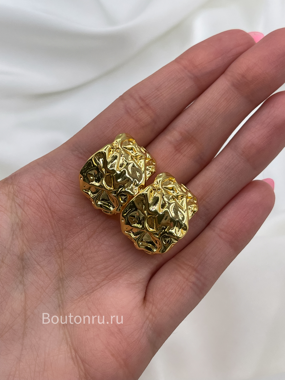 Серьги полукольца мятый металл золотистые