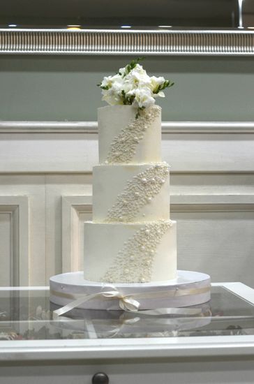 Свадебный торт с жемчугом №1032