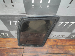 Стекло багажника левое Suzuki Grand Vitara 1 98-05 Б/У Оригинал 8457065D00