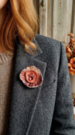 Брошь женская энергия