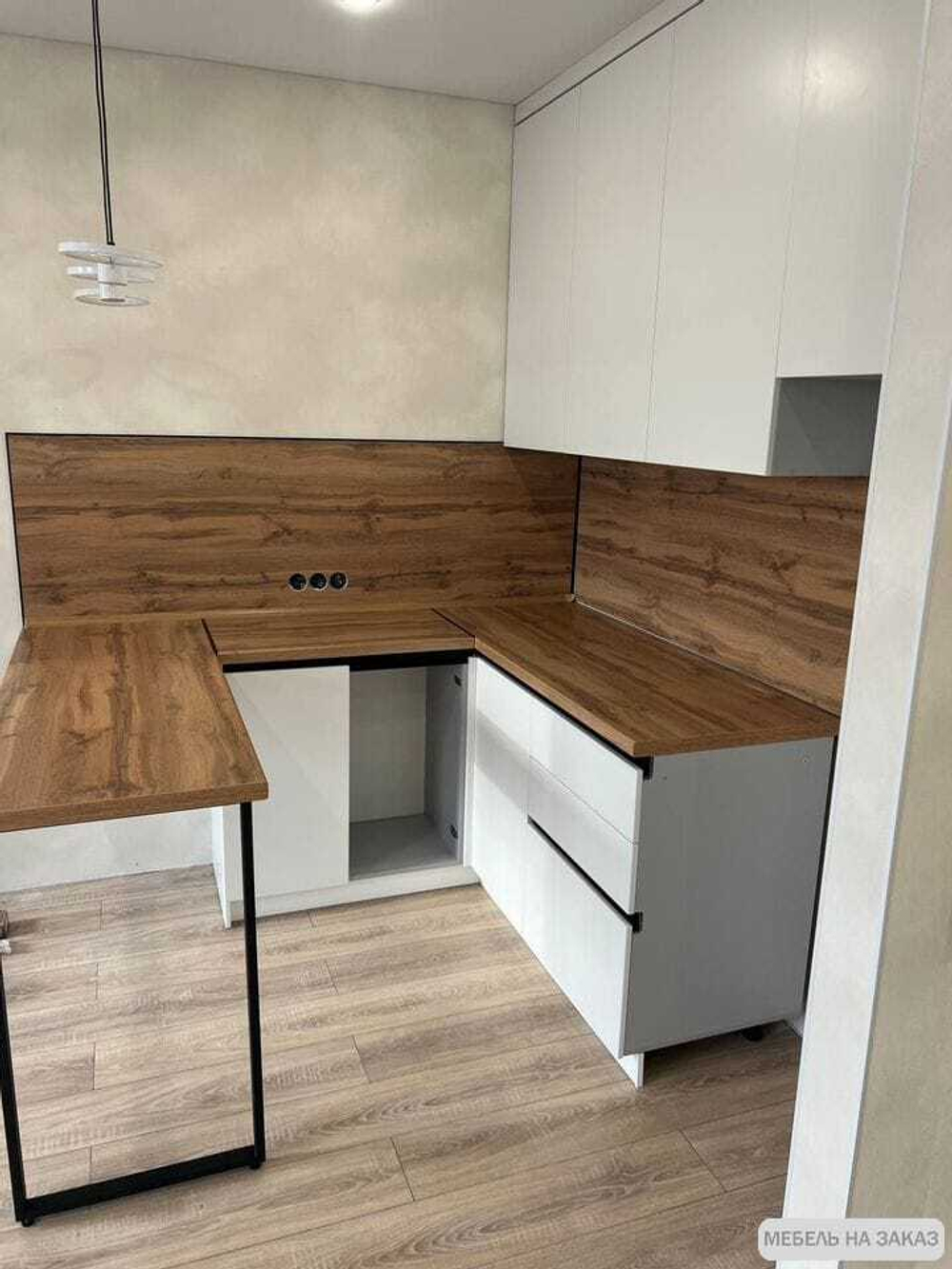 Кухня с барной стойкой