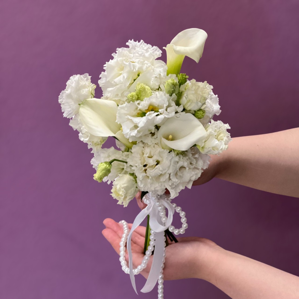 Букет невесты с эустомой и каллами #52