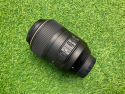 Nikon 105mm 2.8G IF-ED AF-S VR Micro-Nikkor