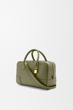 Loewe Сумка Amazona 28 из телячьей кожи наппа, зеленый