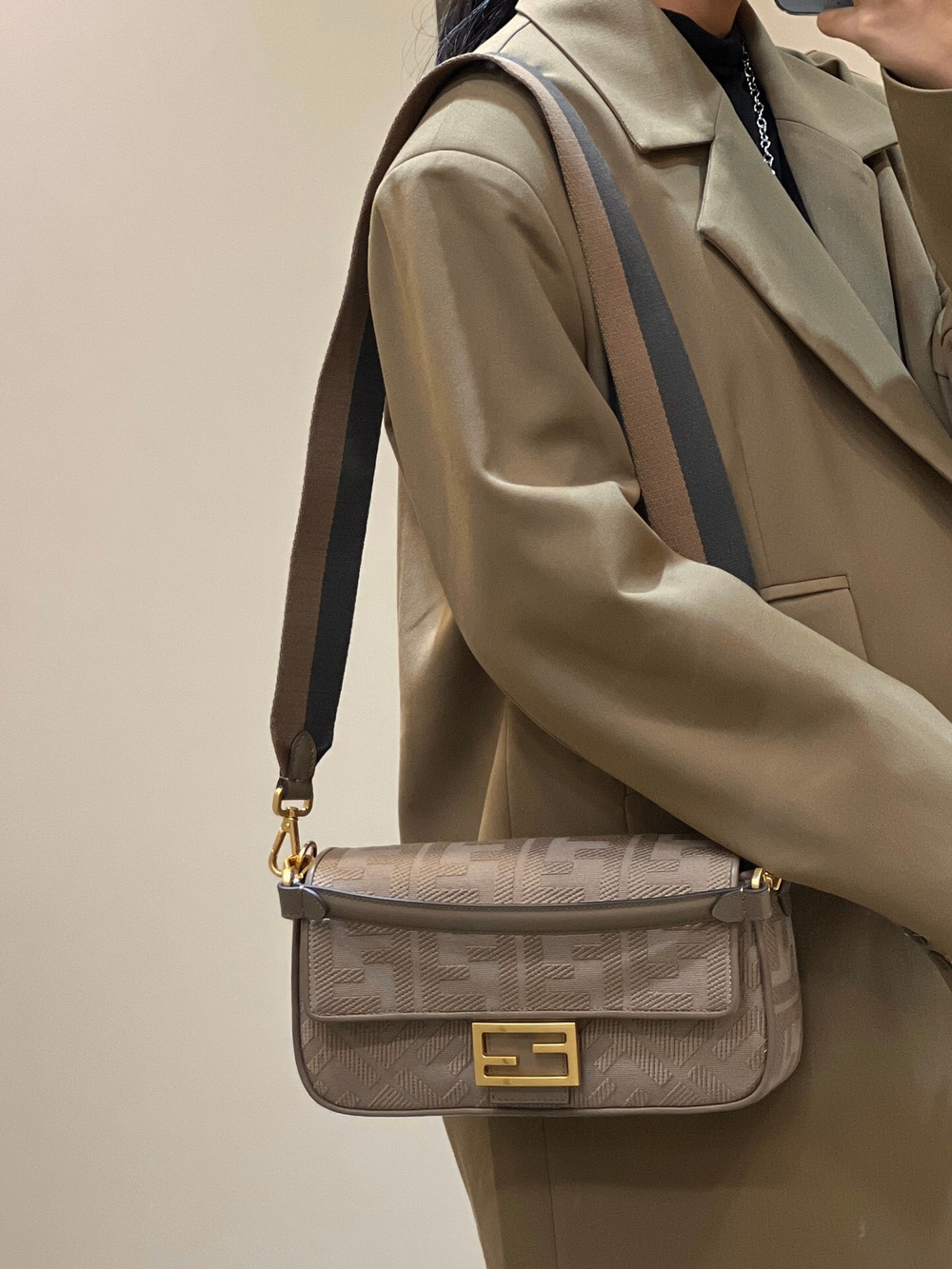 Fendi Baguette 27 cm