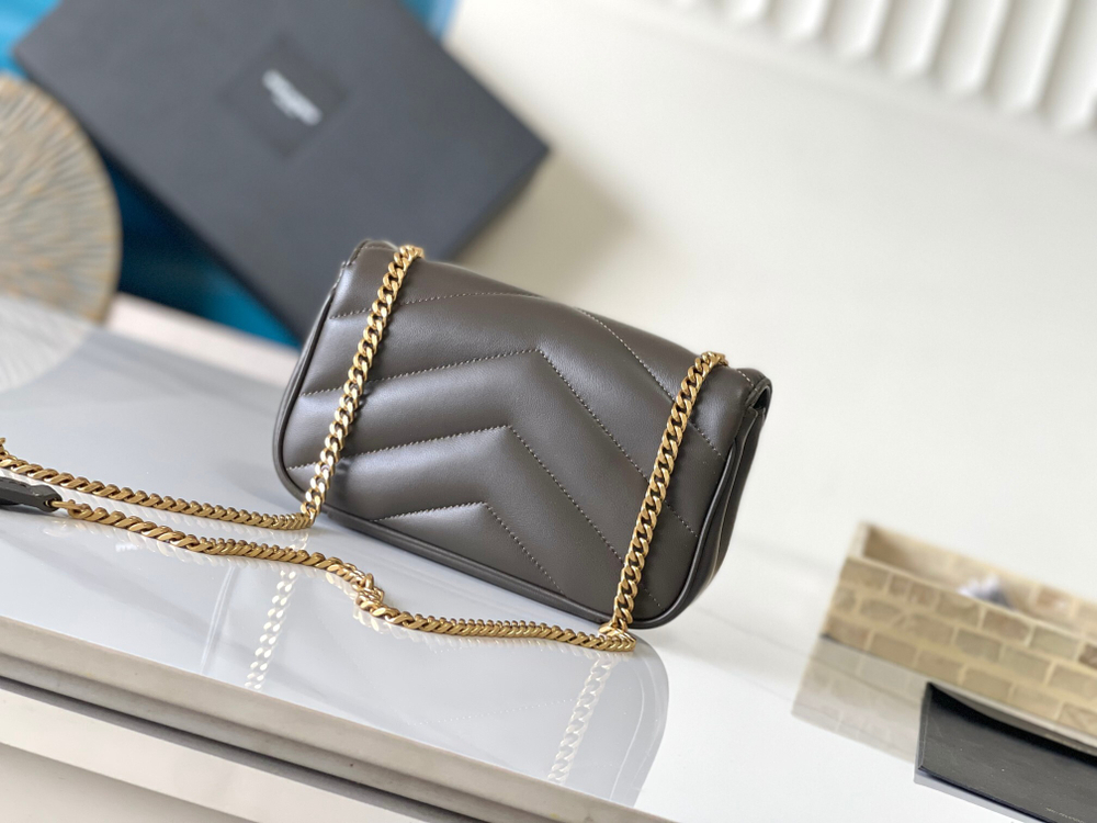 Saint Laurent Loulou Mini 20 cm
